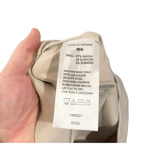 Quince Ultra-Stretch Ponte Straight Leg Pant Ecru Beige Regular 30"- L - NWT - Picture 5 of 6